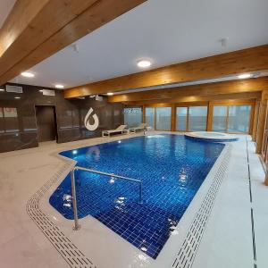 Bazén v ubytování Apartmán Rezidence Javor Železná Ruda nebo v jeho okolí