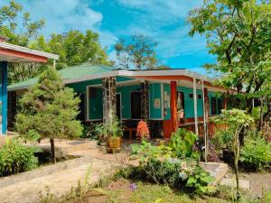 Jardí fora de Hotel Casa Gitana Corcovado Tour operador