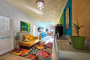 Posezení v ubytování Inn at Palm Springs