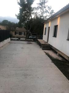 Budynek, w którym mieści się apartament