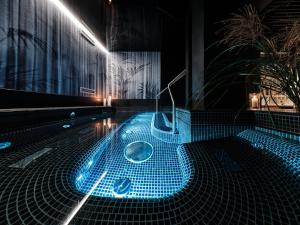 Bazén v ubytovaní Hotel Altus Palace - Destigo Hotels alebo v jeho blízkosti