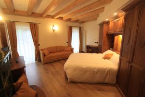 Postel nebo postele na pokoji v ubytování Dolasilla Park Hotel