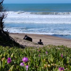 Uma praia perto do apartamento