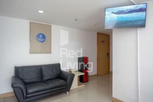 Posedenie v ubytovaní RedLiving Apartemen Star Semarang - Sky Tower Lantai 22