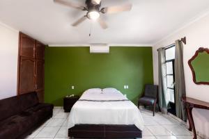 Postel nebo postele na pokoji v ubytování Habitación privada en el centro de Tequila