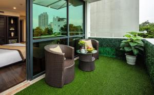 Posezení v ubytování Skylark Hotel