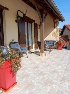Patio nebo venkovní prostory v ubytování L OLIVIER DE ST LEGER
