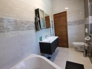 Koupelna v ubytování Villa Oliva