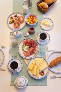 Možnosti snídaně pro hosty v ubytování Weissenbacherhof B&B