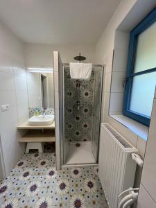 A bathroom at Hotel Edvard