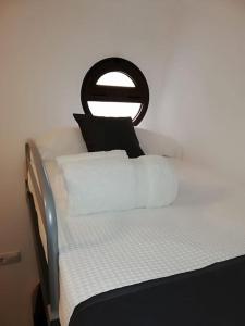 Postel nebo postele na pokoji v ubytování Caño de Hierro