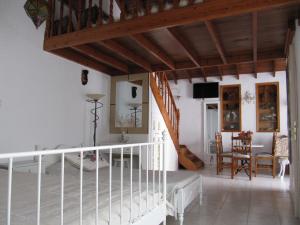 TV a/nebo společenská místnost v ubytování Castellino Studios