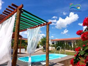 Bazén v ubytování Hotel São Francisco nebo v jeho okolí