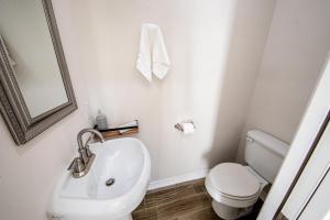 Ένα μπάνιο στο Experience Lake Solace +16 φωτογραφίες