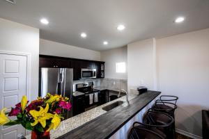 Η κουζίνα ή μικρή κουζίνα στο Experience Lake Solace