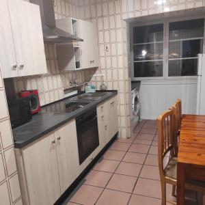 Η κουζίνα ή μικρή κουζίνα στο Apartamento Amezti