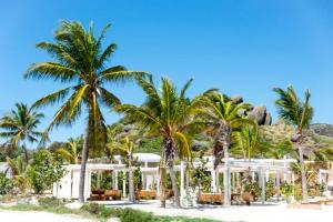 Zahrada ubytování Top floor unit 520 ft2 - 48 m2 with stunning dominant view on ocean, St Barth, Orient Bay