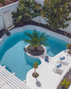 Bazén v ubytovaní Villa Guajara Piscina Climatiz Jacuzzi Villa 714 alebo v jeho blízkosti