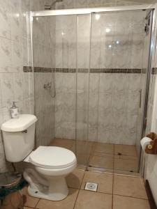 Koupelna v ubytování Cabaña hostal Ema