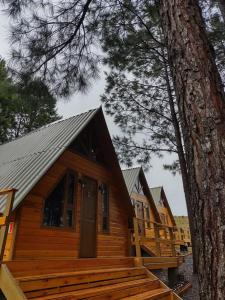 Bygningen som kroen ligger i + 14 billeder