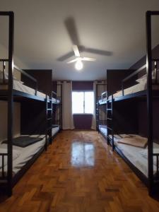 Soul Hostel Av Paulista Bela Vista 2客房内的一张或多张床位