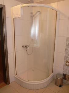 Et badeværelse på Apartments and Suites Kremnica