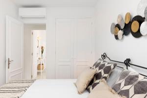 Posteľ alebo postele v izbe v ubytovaní 3 bedroom apartment in the heart of Puerto Banús