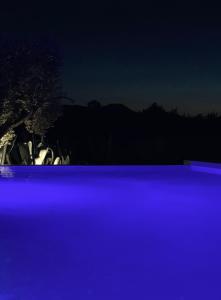 Bazén v ubytování O Mikros Kosmos Hotel Resort - Adults Only nebo v jeho okolí
