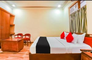 Ліжко або ліжка в номері Serene Aravali Resort, Pushkar