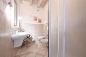 Kúpeľňa v ubytovaní Le Rêve - Lake view rooms + 37 fotografií