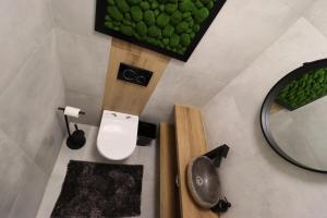 A bathroom at MBV28 Apartments