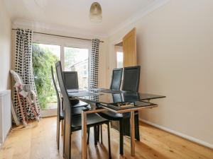 Gallery image of 12 Parkers Hill in Thame