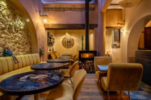Гостиная зона в Mama Lova Hôtel, Riad, Restaurant & Spa