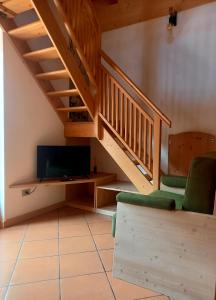 A television and/or entertainment centre at Al Truciolo