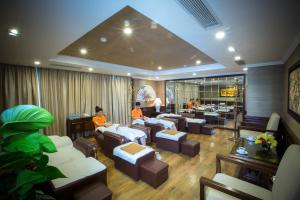 Χώρος καθιστικού στο Chalcedony Grand Hotel