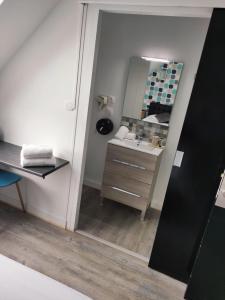 Kép Contact Hôtel de Matignon szállásáról Matignonban a galériában