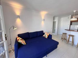 Posezení v ubytování BRIGHT AND QUIET WINDSOR PARK APARTMENT