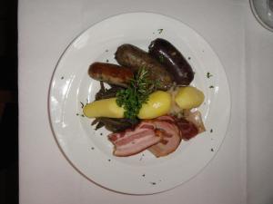 Cibo presso la locanda o nelle vicinanze
