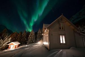 Kjosen Lodge, Lyngen. v zimě