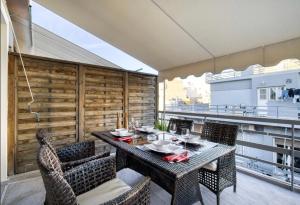 Nápoje v ubytovaní Elea Athens Apartment