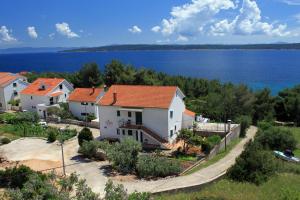 Fotografie z fotogalerie ubytování Apartments by the sea Zavala, Hvar - 8745 v destinaci Jelsa