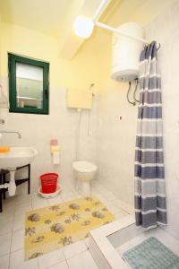Fotografie z fotogalerie ubytování Apartments by the sea Zavala, Hvar - 8745 v destinaci Jelsa