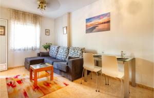 Posedenie v ubytovaní 1 Bedroom Cozy Apartment In Torrevieja
