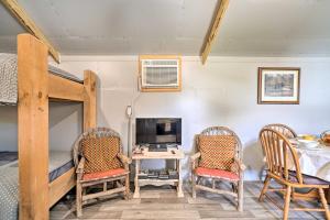 a room with a desk and two bunk beds at Dog-Friendly Huntsville Home, ATV Authorized Route in Huntsville