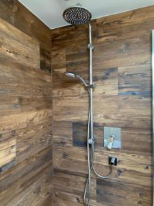 Ένα μπάνιο στο Ferienwohnung Panorama inkl. Chiemgaukarte +7 φωτογραφίες