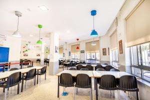 Restaurace v ubytování Albergue Inturjoven Malaga