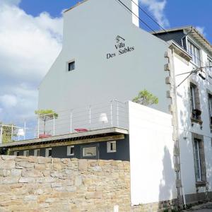 Zdjęcie z galerii obiektu Magnifique Villa face à la mer - SPA w mieście Concarneau