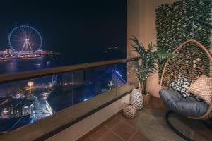 Fotografie z fotogalerie ubytování Incredible Sea View apartment in the JBR, 2 BR, BAHAR 2, the 21st floor v Dubaji