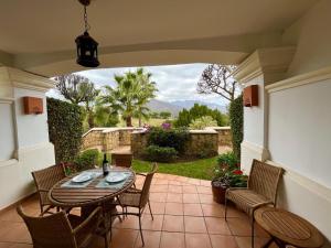 Vonkajšia záhrada v ubytovaní CT 124 - Golfers Heaven in La Cala Golf