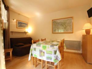 Posezení v ubytování Studio cosy 4 pers. à Serre-Chevalier, proche commerces et remontées mécaniques, casier à ski inclus - FR-1-330E-51